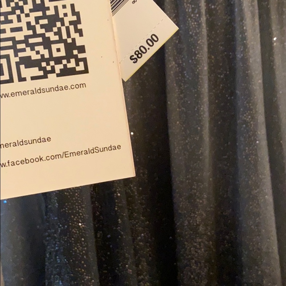 Sparkly formal dress - Picture 5 of 5